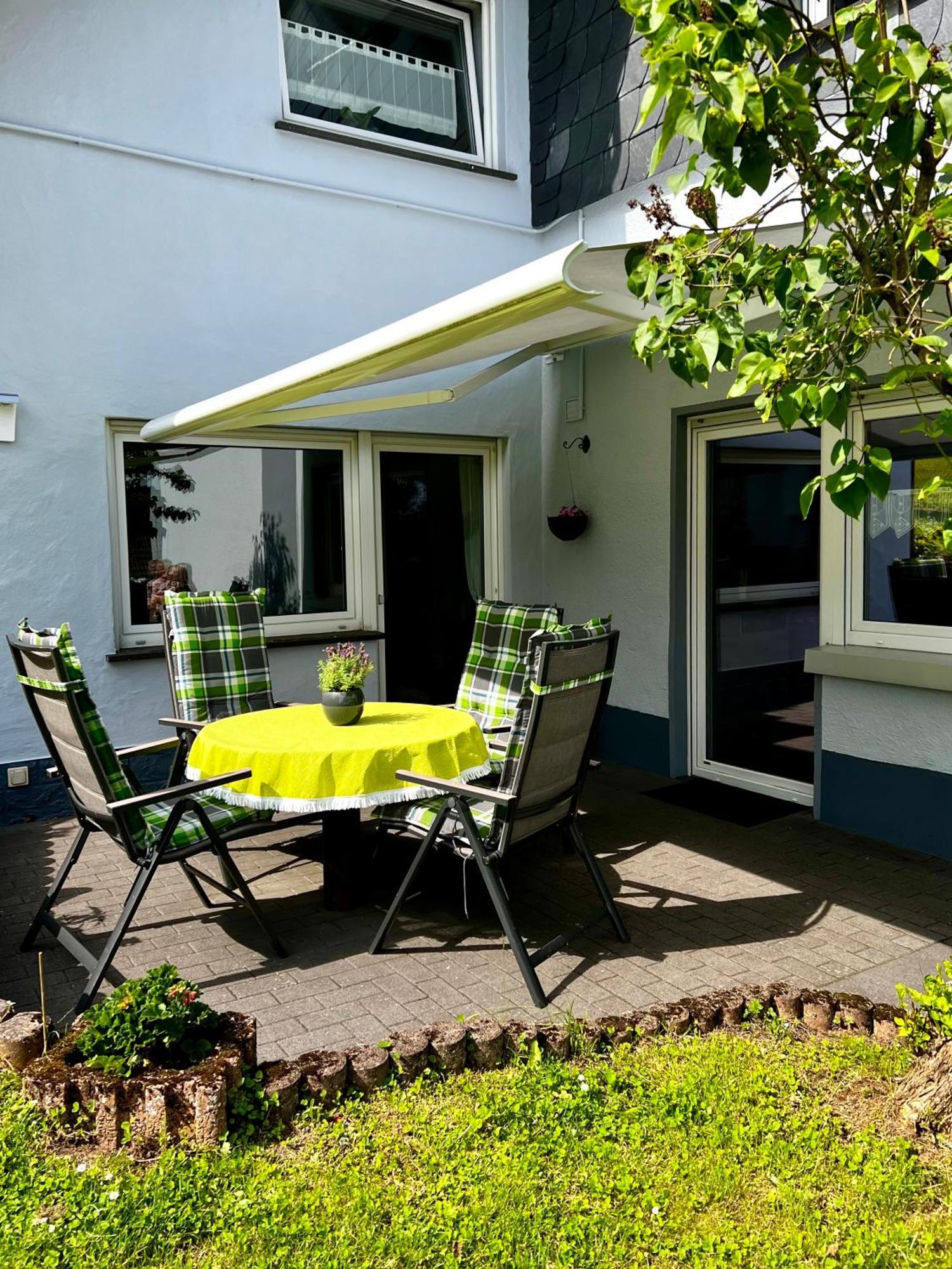 Deine-Eifel-Ferienwohnung Feusdorf Exterior foto