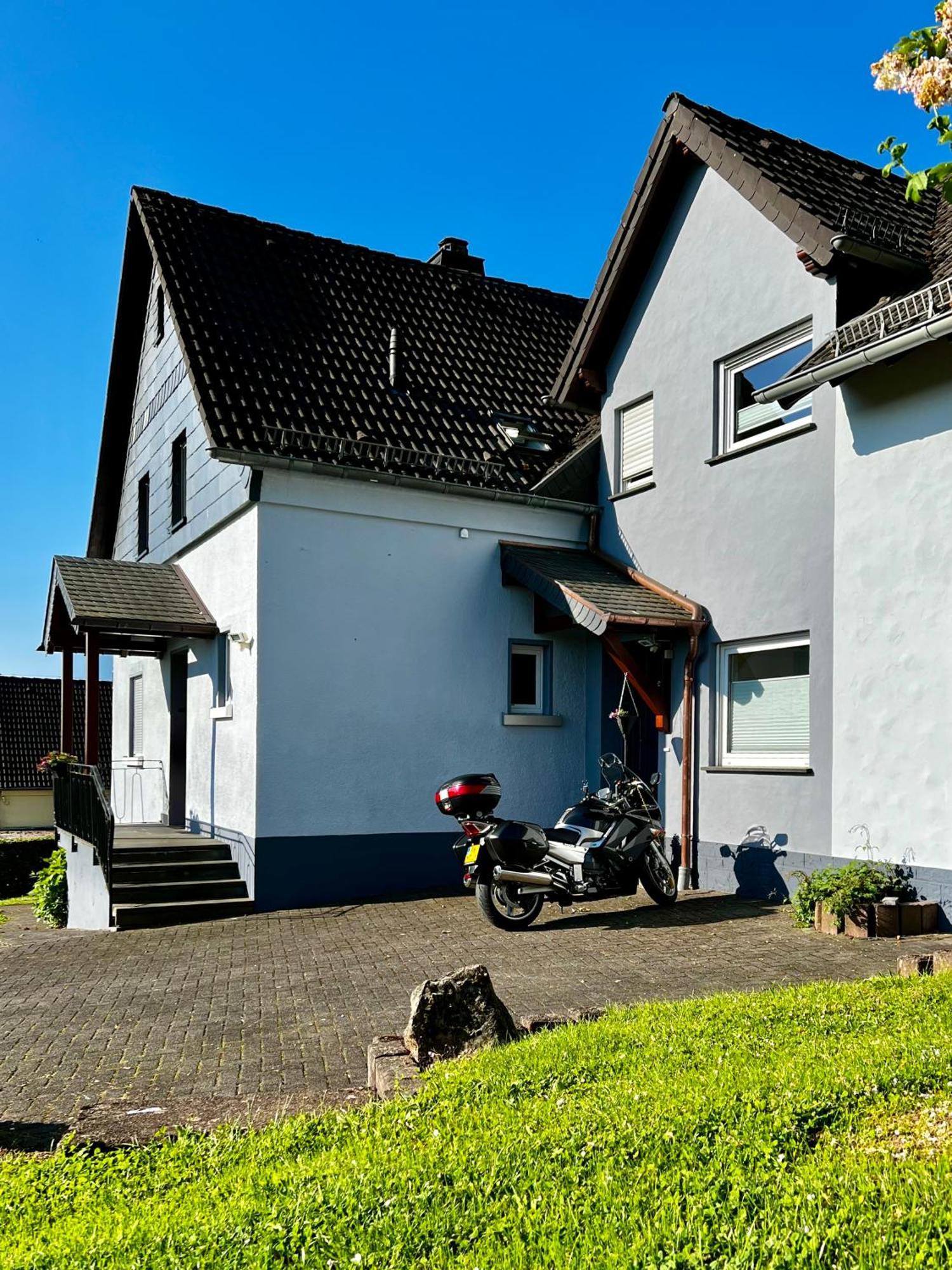Deine-Eifel-Ferienwohnung Feusdorf Exterior foto
